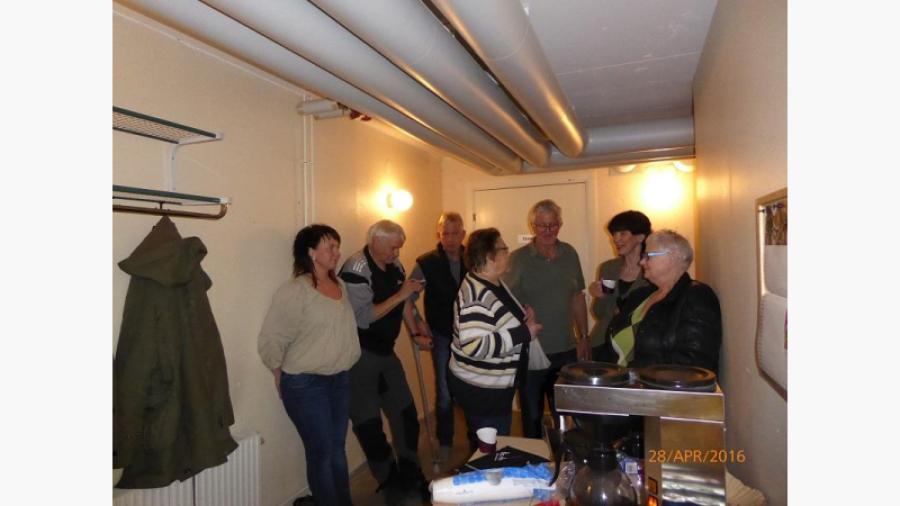 Utanför träningslokalen på Splintvägen 2B.